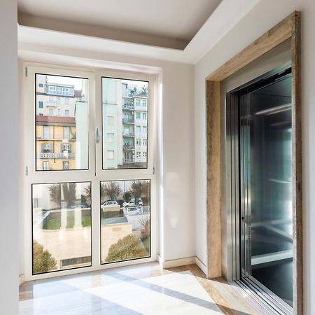 Luxury Apartment - Free Private - Parking Maestri Campionesi 16 Милано Екстериор снимка